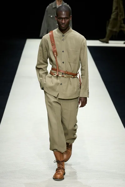 Look 29